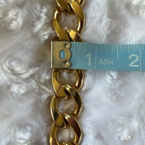 Gold Cuban Link Chain - Picture 8 of 8